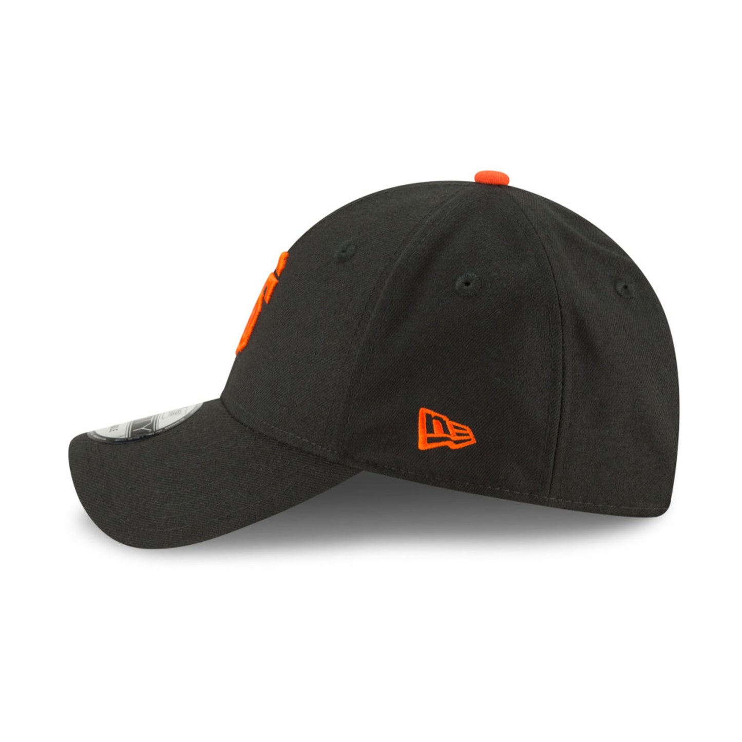 This is a San Francisco Giants The League Black 9FORTY Cap 4