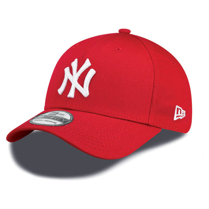 This is a New York Yankees Essential Red 39THIRTY Cap 1