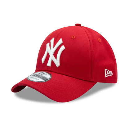 This is a New York Yankees Essential Red 9FORTY Cap 1