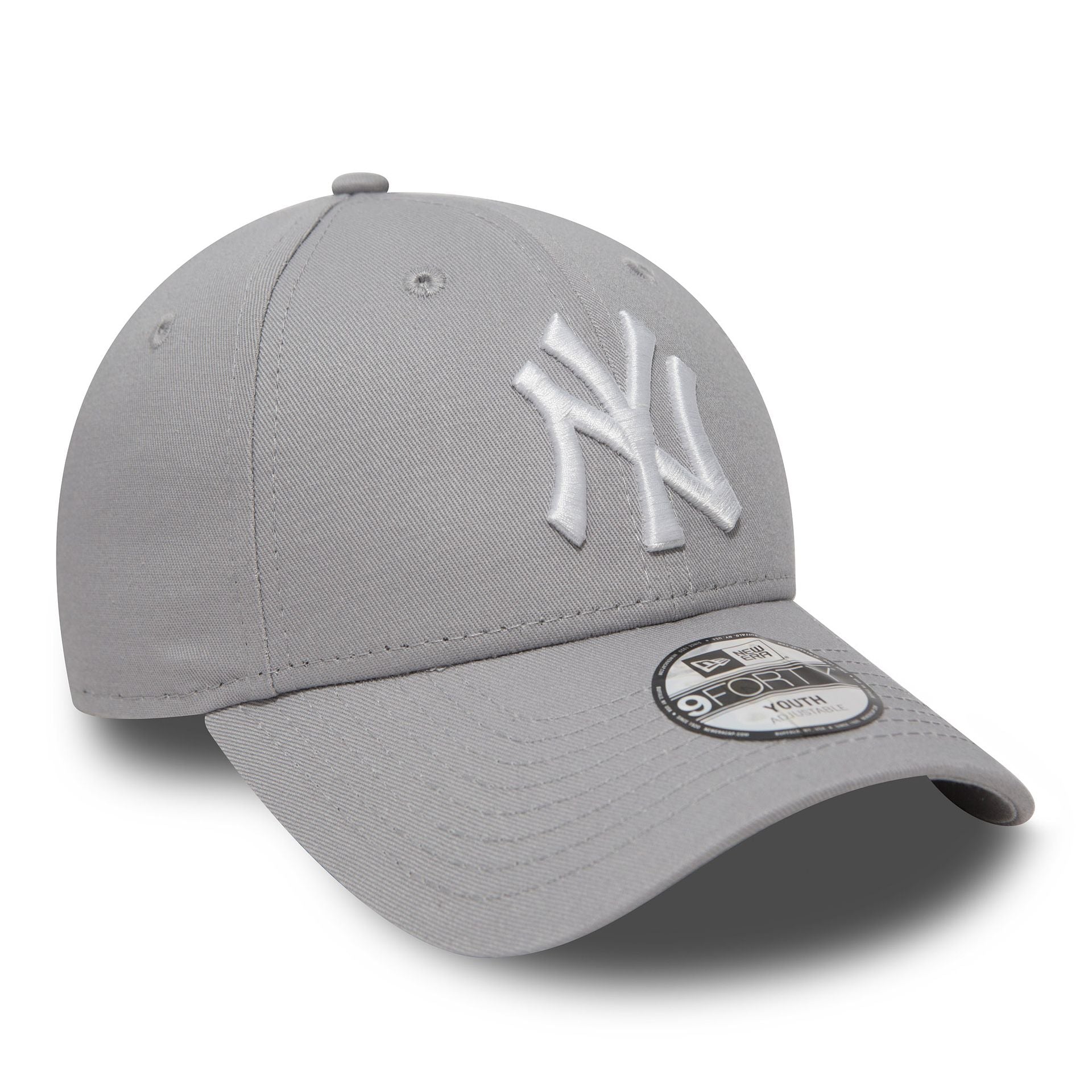 This is a New York Yankees Essential Kids Grey 9FORTY Cap 4