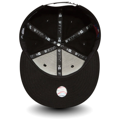 This is a New York Yankees Black 9FIFTY Cap 3