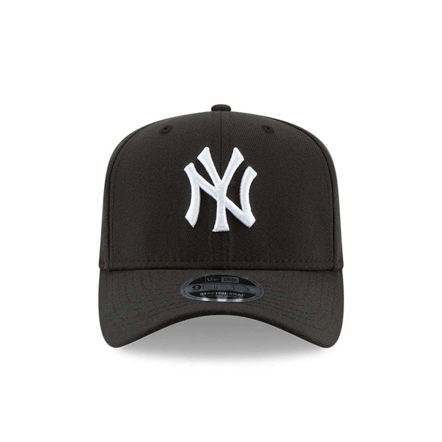 This is a New York Yankees Black 9FIFTY Stretch Snap Cap 2