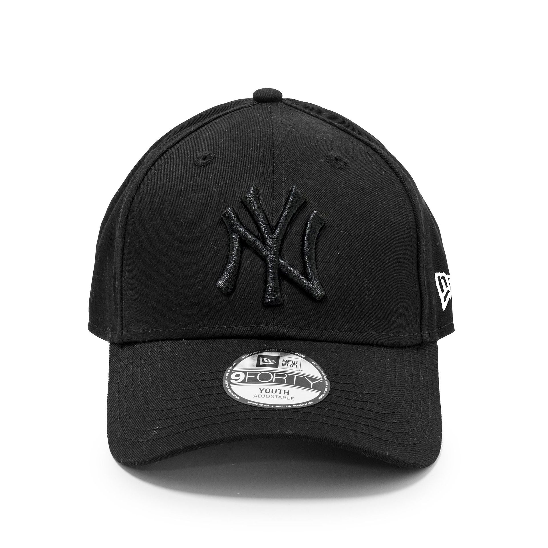 This is a New York Yankees Essential Kids Black On Black 9FORTY Cap 1