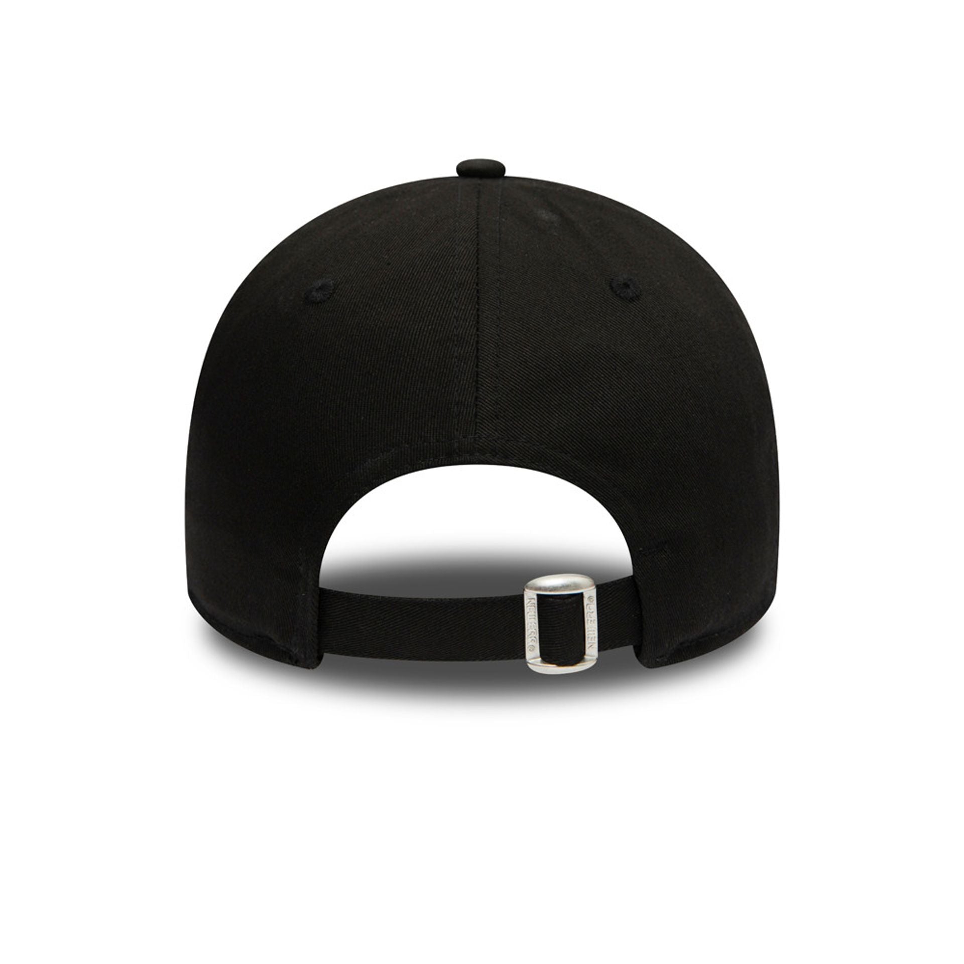 This is a Chicago Bulls Essential Outline Black 9FORTY Cap 2