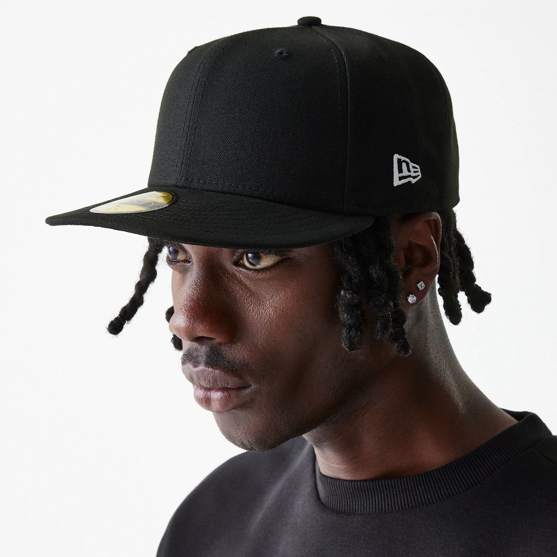 Schwarze New Era Essential 59FIFTY Fitted Cap