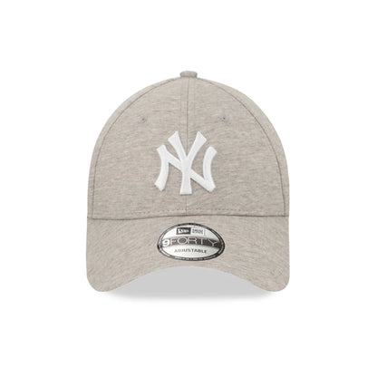 This is a New York Yankees Jersey Light Grey 9FORTY Cap 3