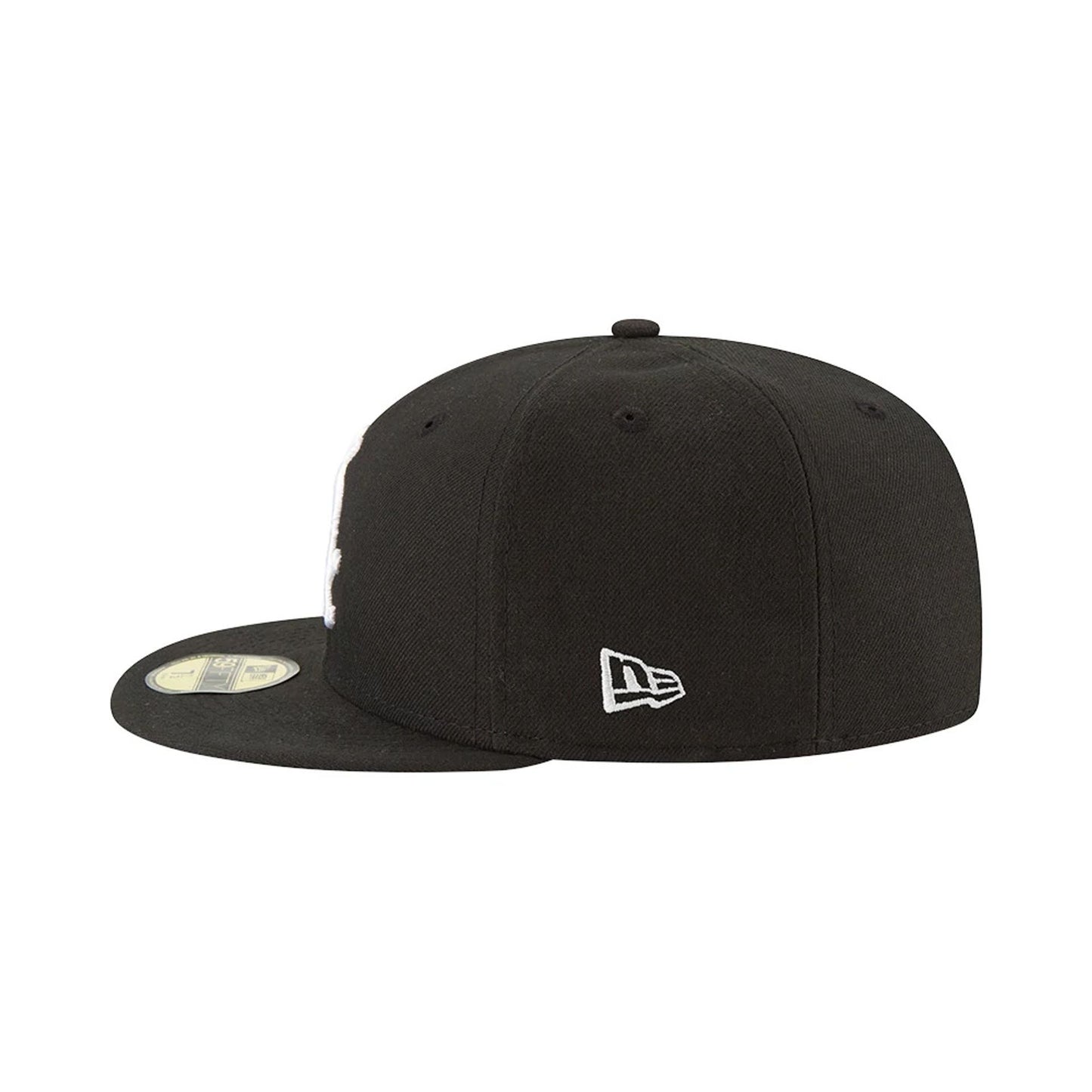 This is a Chicago White Sox Authentic On Field Game Black 59FIFTY Cap 5