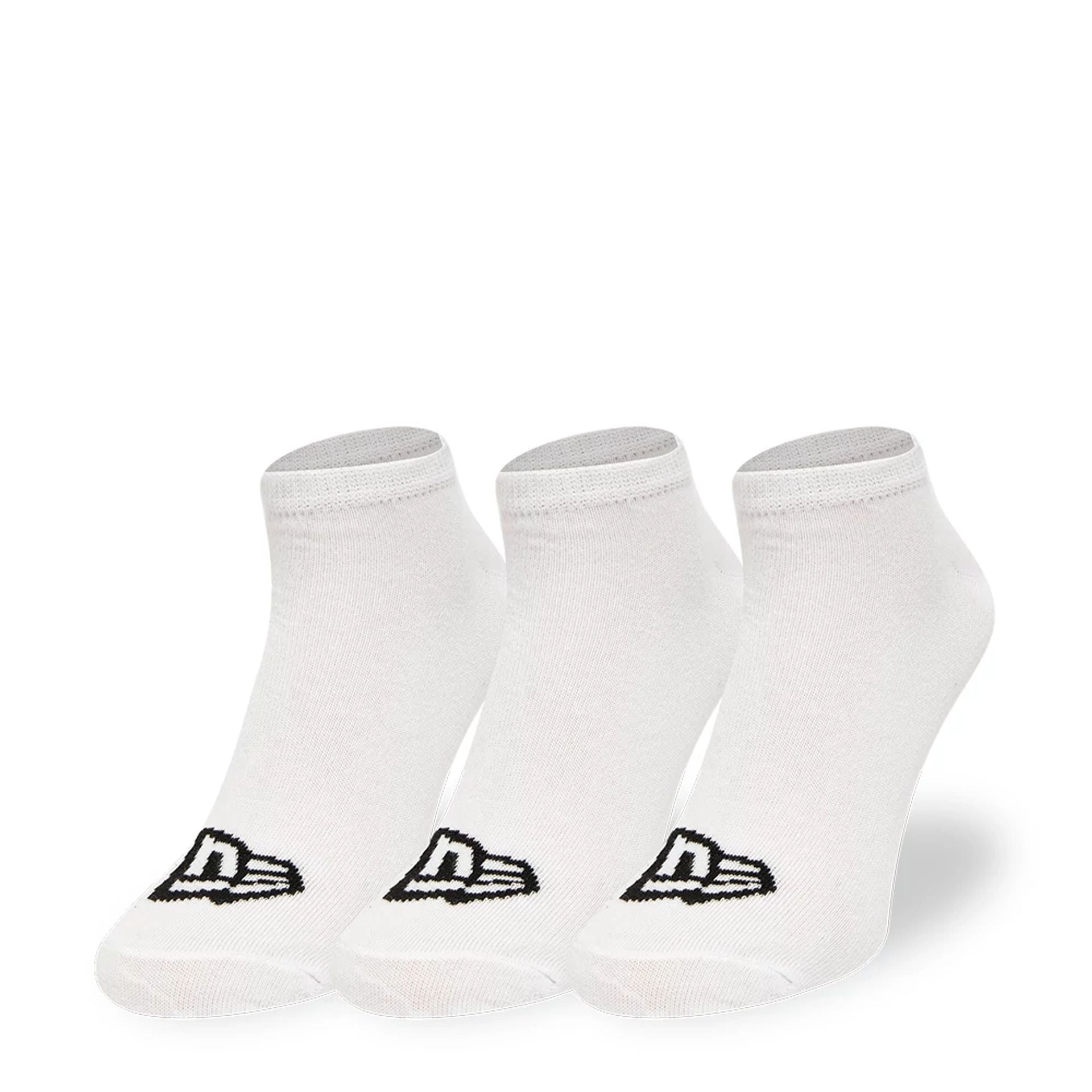 This is a New Era Flag Sneaker 3 Pack White Socks 1