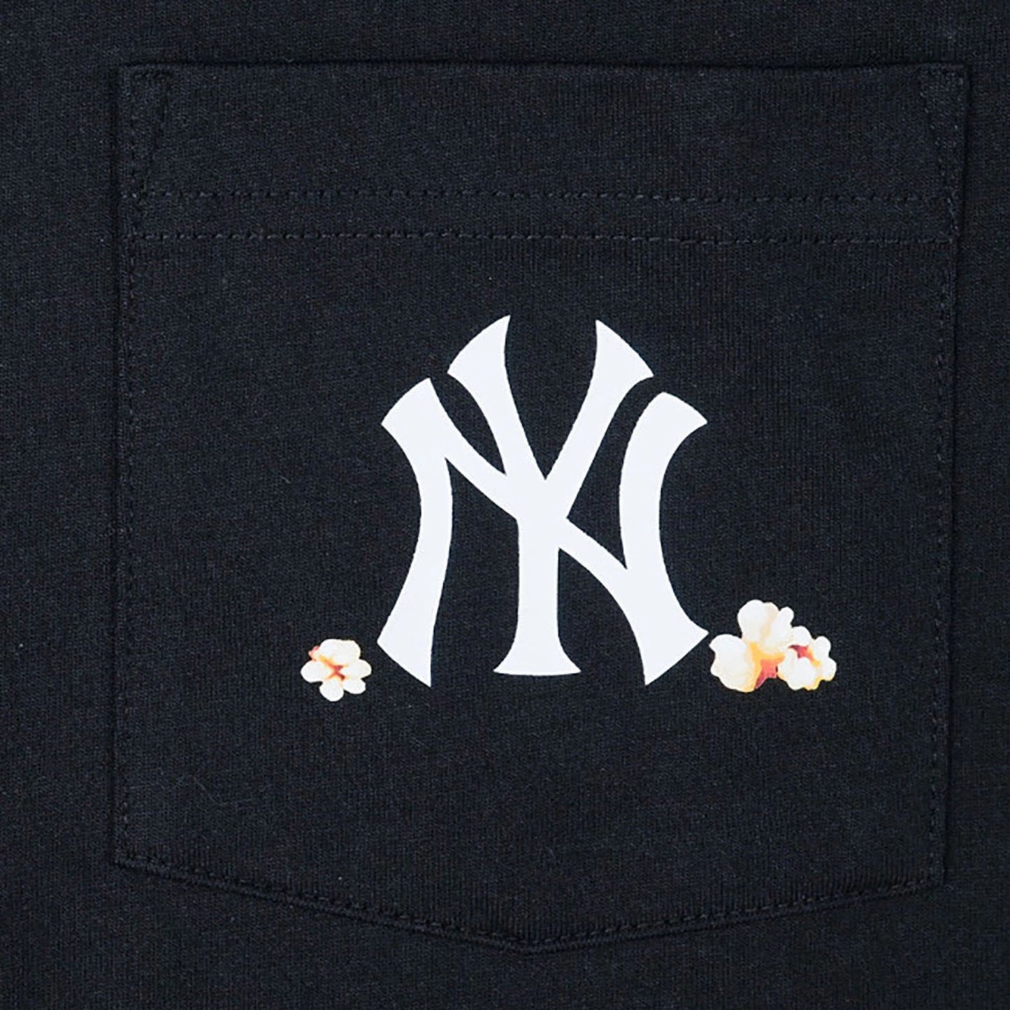 The Male model is wearing New York Yankees MLB Popcorn Party Vibe Black T-Shirt 3