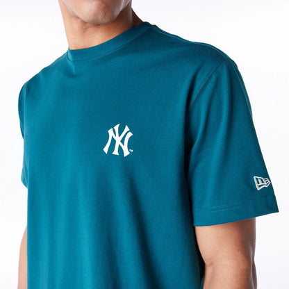 The Male model is wearing New York Yankees MLB Flower New Era Korea Dark Green T-Shirt 6