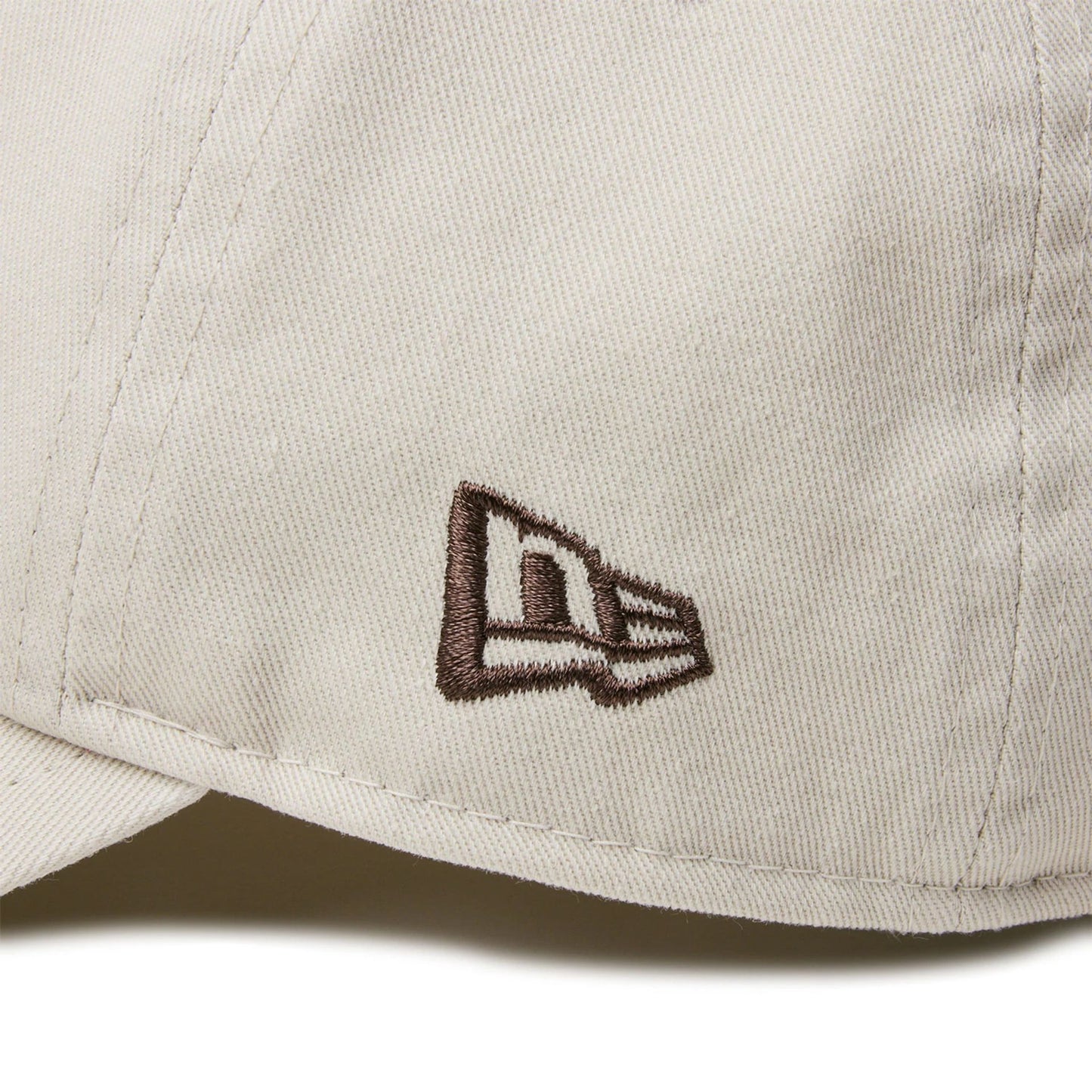 This is a New Era Japan The Origin Strap Logo Light Beige Casual Classic Adjustable Cap 4