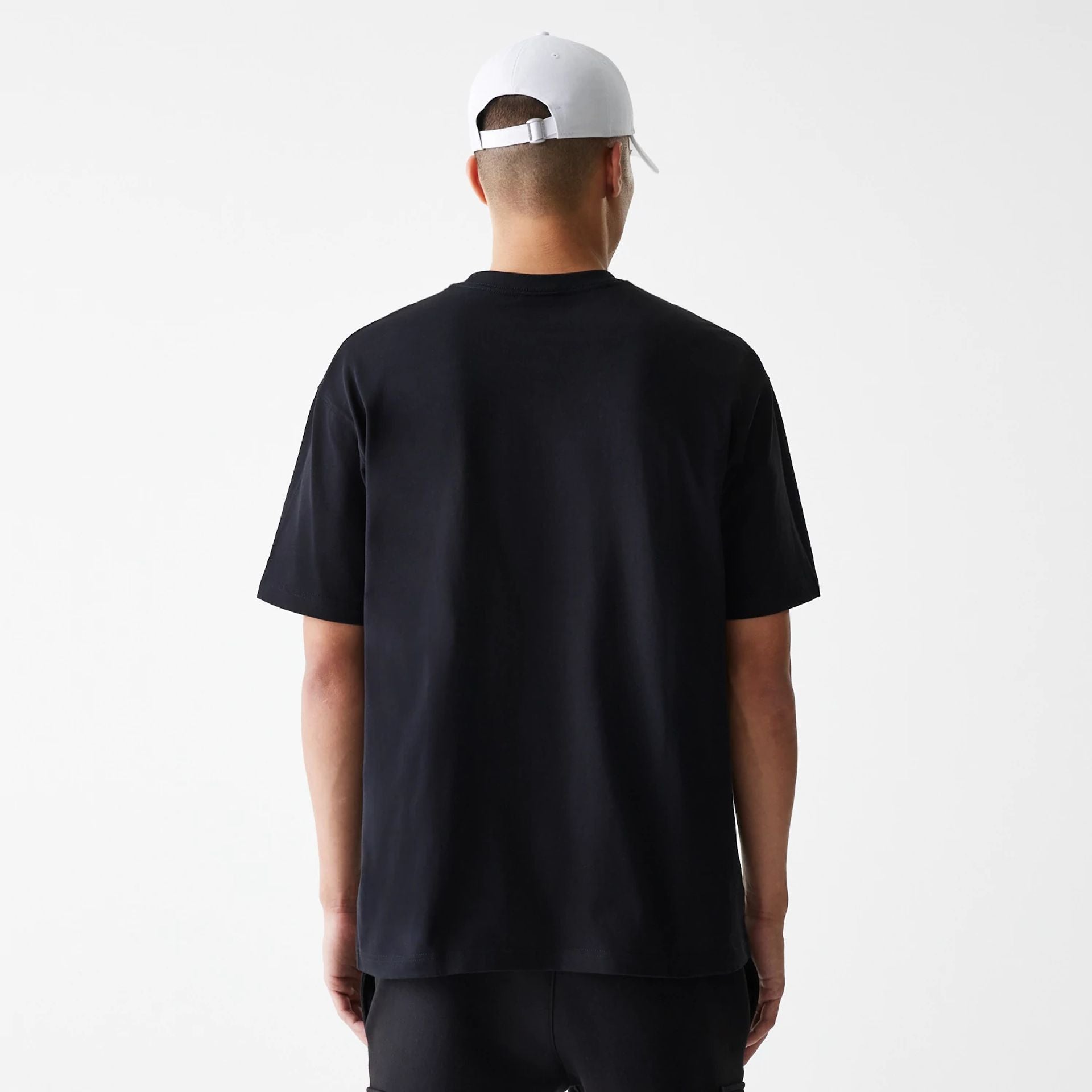 A New Era Basic Black Oversized T-Shirt 2