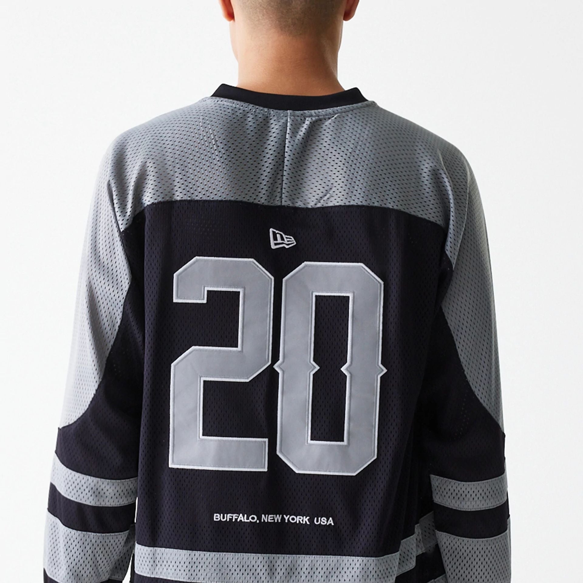 New Era Street Dangle Black Oversized Jersey  7