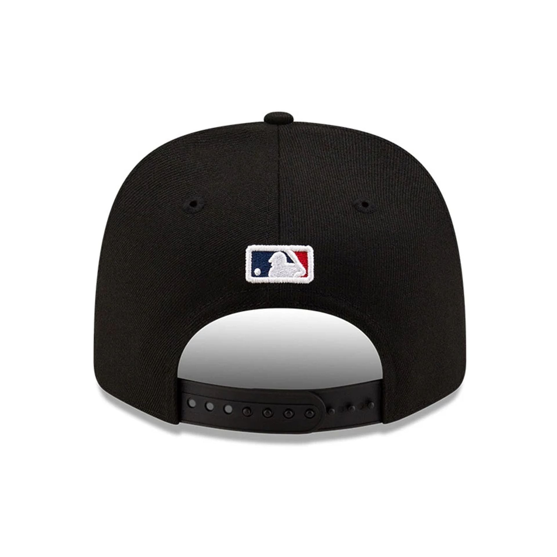 This is a LA Dodgers MLB World Series Champions 2024 Black 9SEVENTY Stretch Snap Cap 7