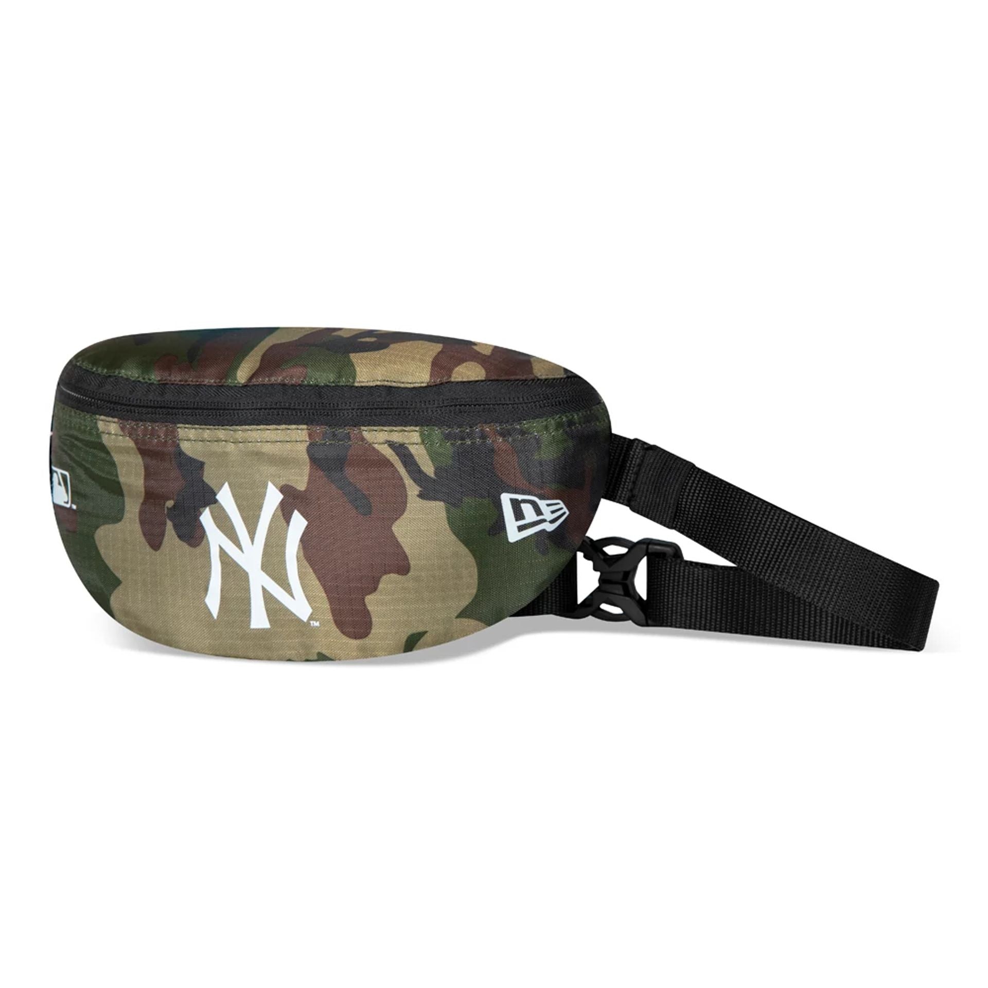 This is a New York Yankees Camo Mini Waist Bag 1