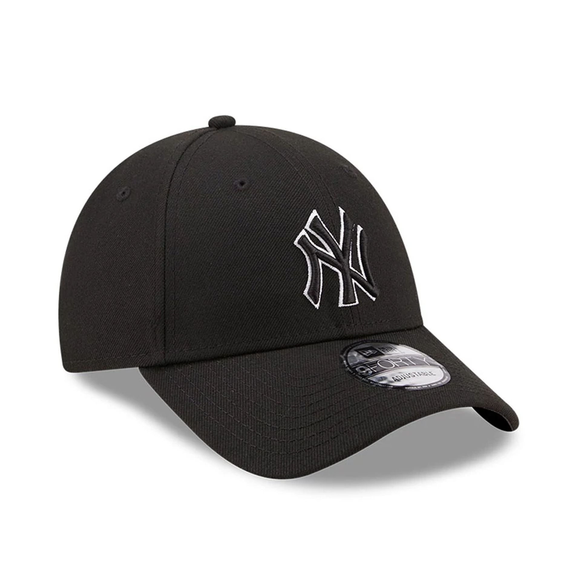 This is a New York Yankees Pop Outline Black 9FORTY Cap 1