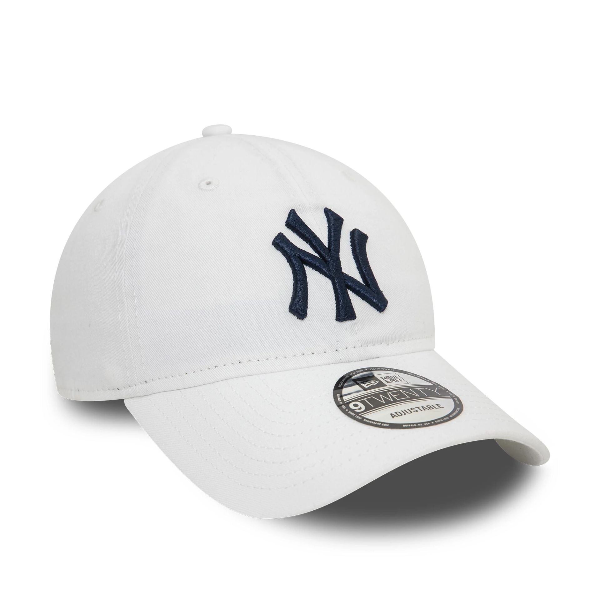 This is a New York Yankees MLB Core Classic White 9TWENTY Adjustable Cap 3