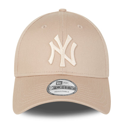 This is a New York Yankees MLB Colour Essentials Beige 9FORTY Cap 2