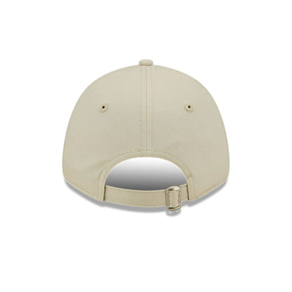 This is a New York Yankees Womens League Essential Light Beige 9FORTY Adjustable Cap 4