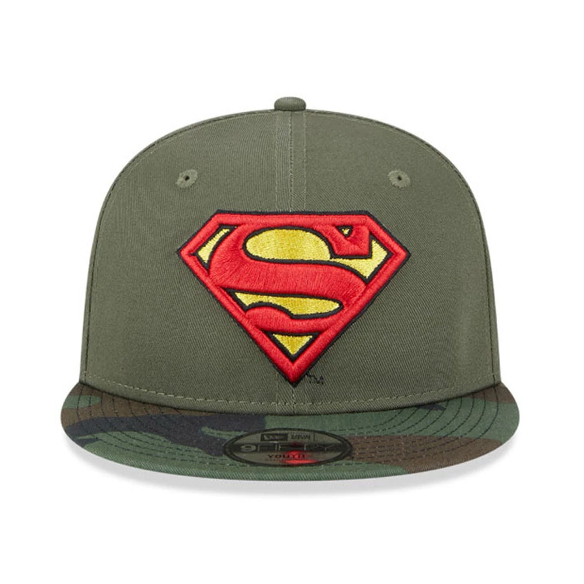 This is a Warner Brothers Superman Green Youth 9FIFTY Snapback Cap 2