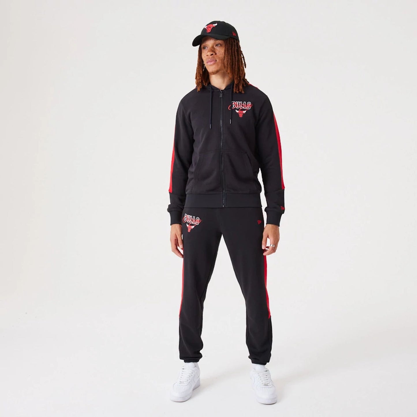 The Male model is wearing Chicago Bulls NBA Script Black Full-Zip Hoodie 2