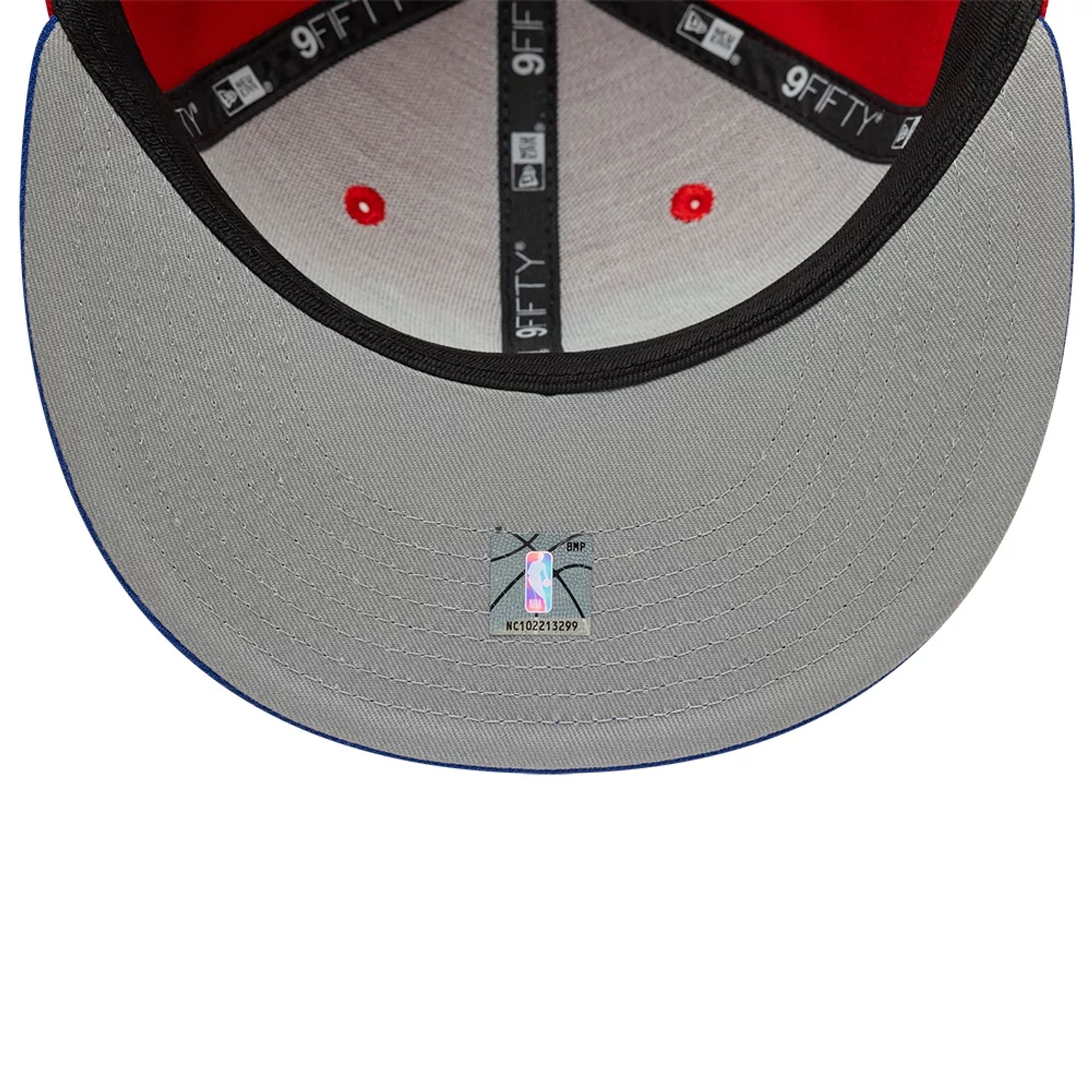 This is a Philadelphia 76ers NBA Statement Red 9FIFTY Snapback Cap 2