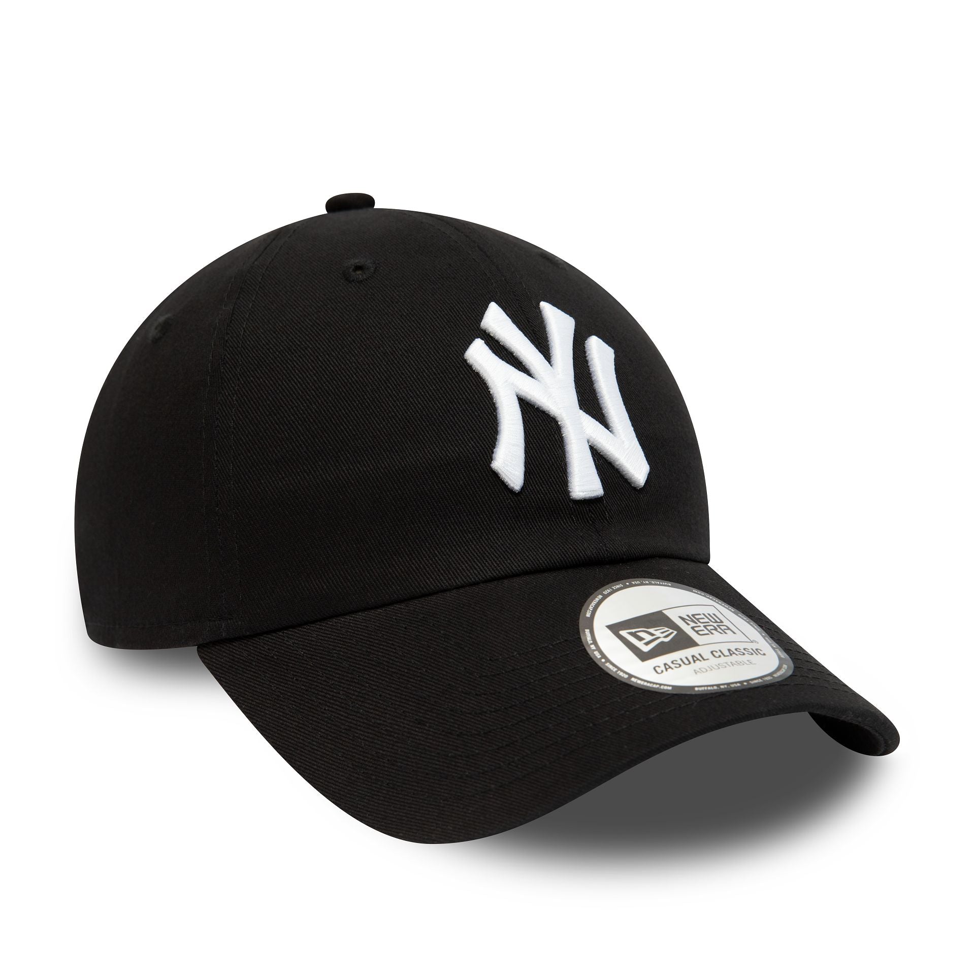 This is a New York Yankees League Essential White On Black 9TWENTY Adjustable Cap 3