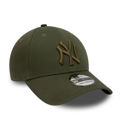 This is a New York Yankees League Essential Green 39THIRTY Stretch Fit Cap 3