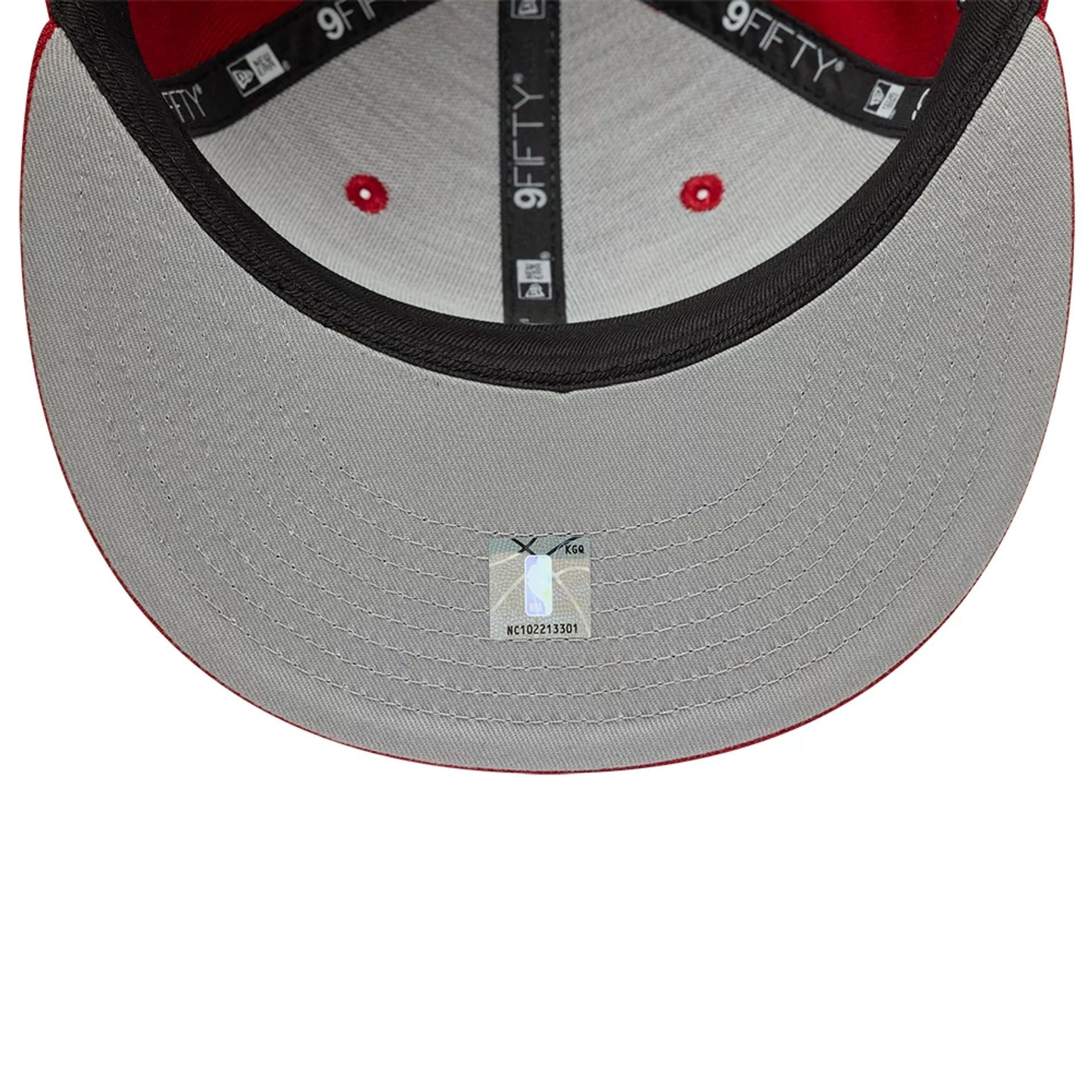 This is a Miami Heat NBA Statement Red 9FIFTY Snapback Cap 2