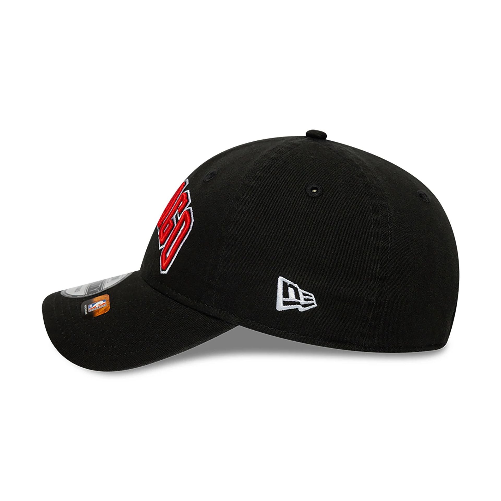 This is a Chicago Bulls NBA Statement Black 9TWENTY Adjustable Cap 7