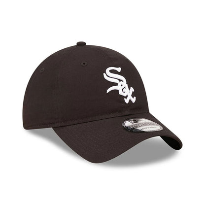 This is a Chicago White Sox League Essential Black 9TWENTY Adjustable Cap 3