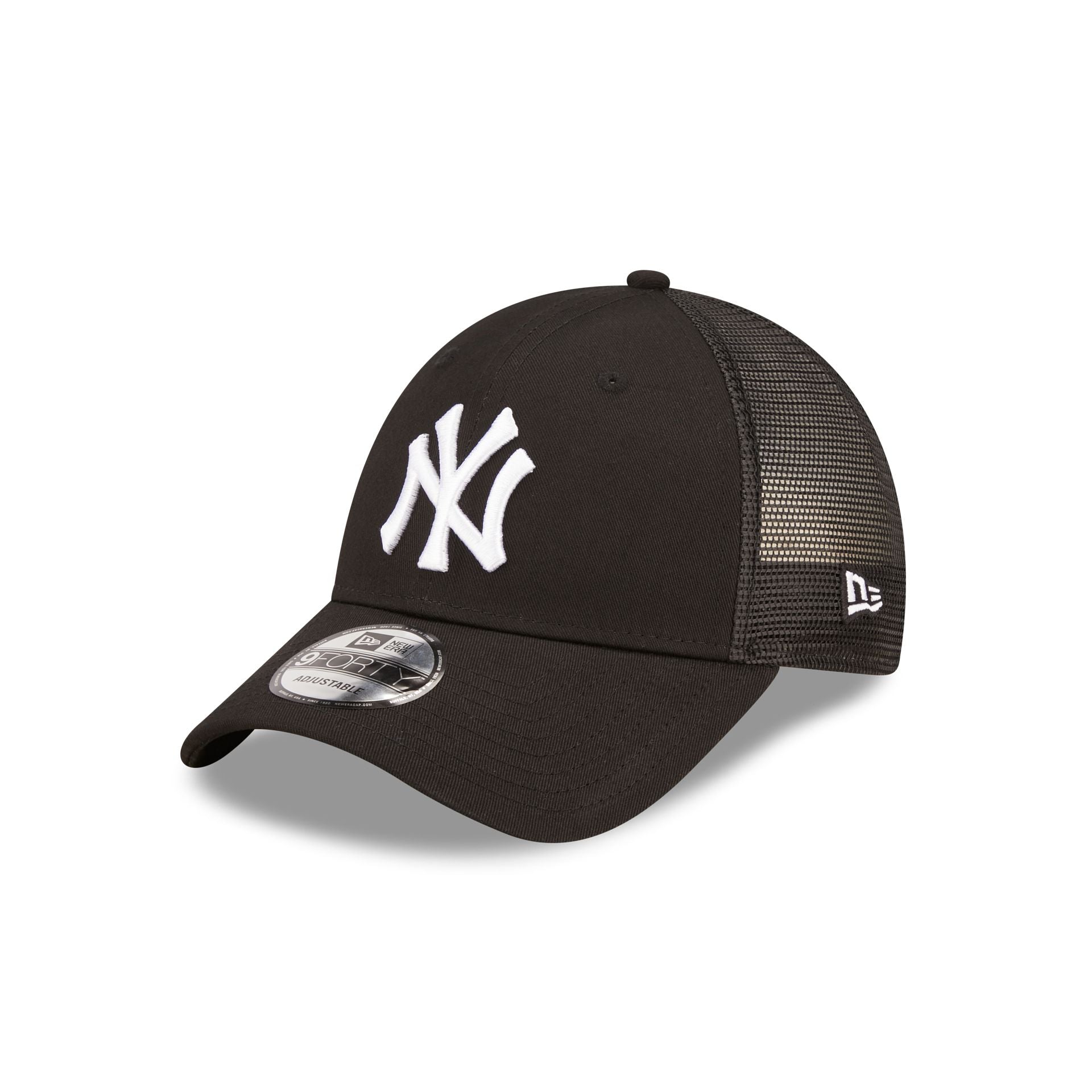 This is a New York Yankees Home Field Black 9FORTY A-Frame Trucker Cap 1