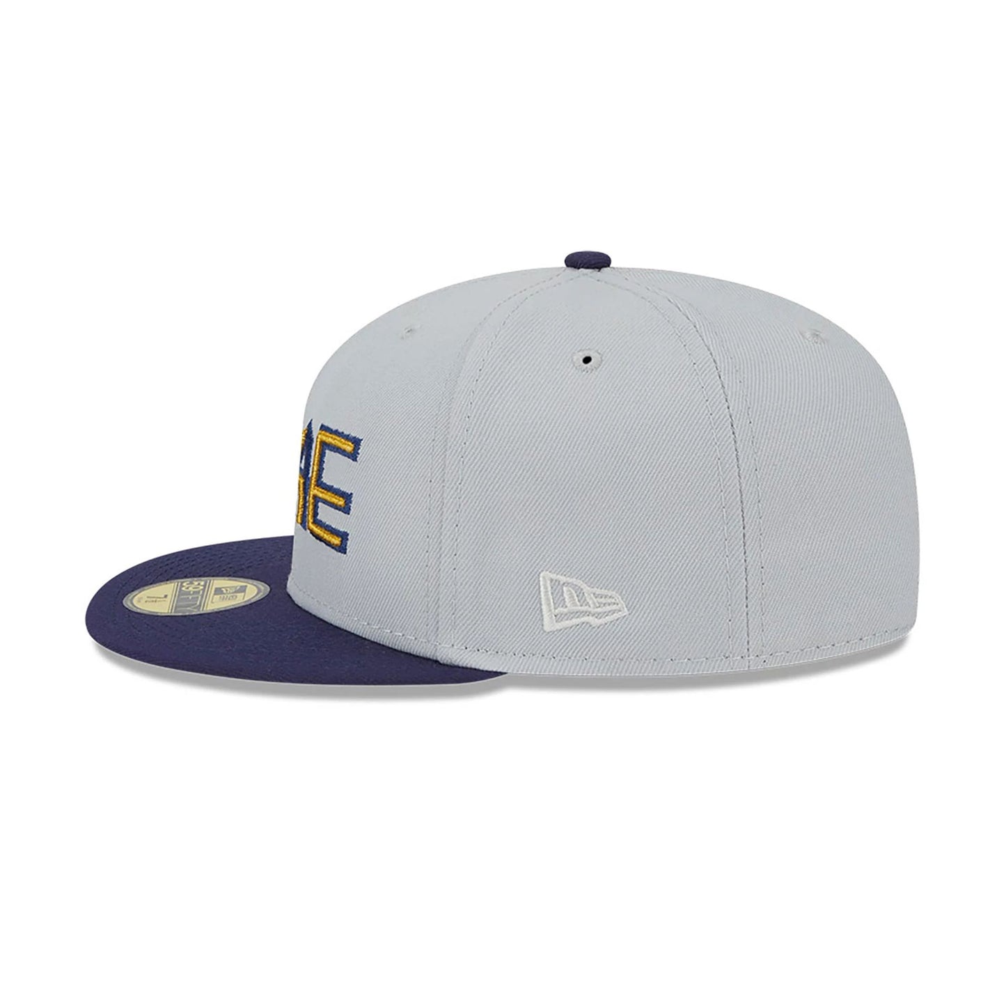 This is a Milwaukee Brewers Metallic City Grey 59FIFTY Fitted Cap 5