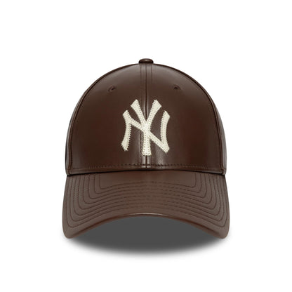 This is a MLB Leather New York Yankees Dark Brown 9FORTY Adjustable Cap 2