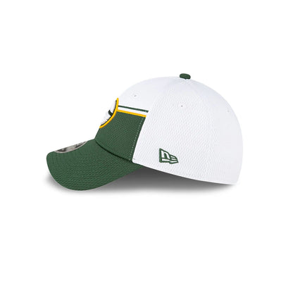 This is a Green Bay Packers NFL Sideline 2023 White 9FORTY Stretch Snap Cap 5