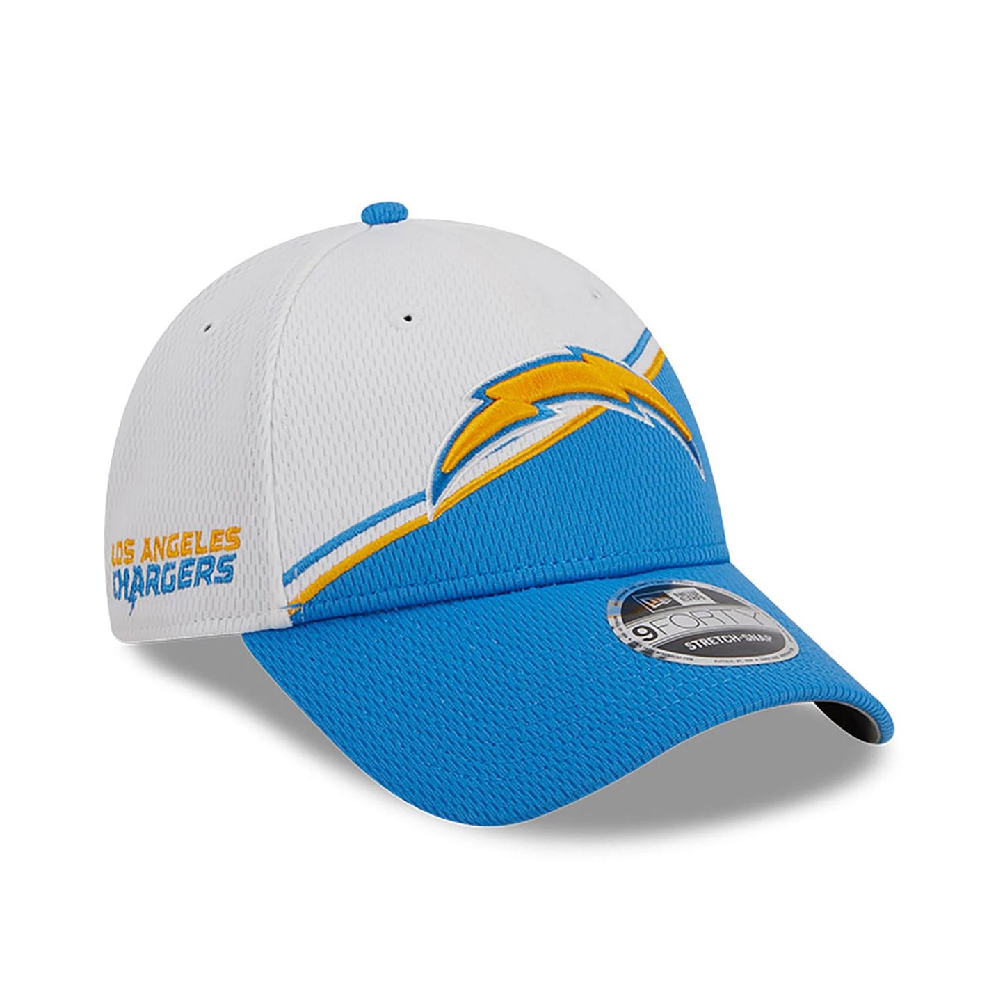 This is a LA Chargers NFL Sideline 2023 White 9FORTY Stretch Snap Cap 4