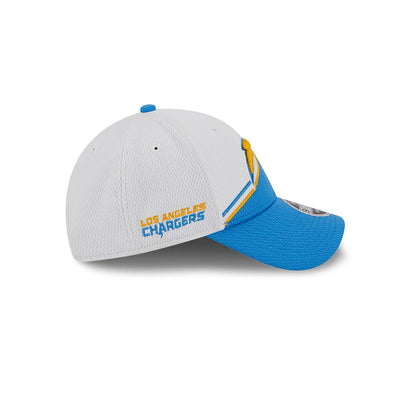 This is a LA Chargers NFL Sideline 2023 White 9FORTY Stretch Snap Cap 7