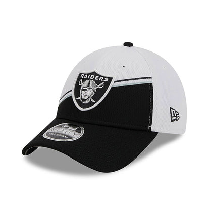 This is a Las Vegas Raiders NFL Sideline 2023 White 9FORTY Stretch Snap Cap 1