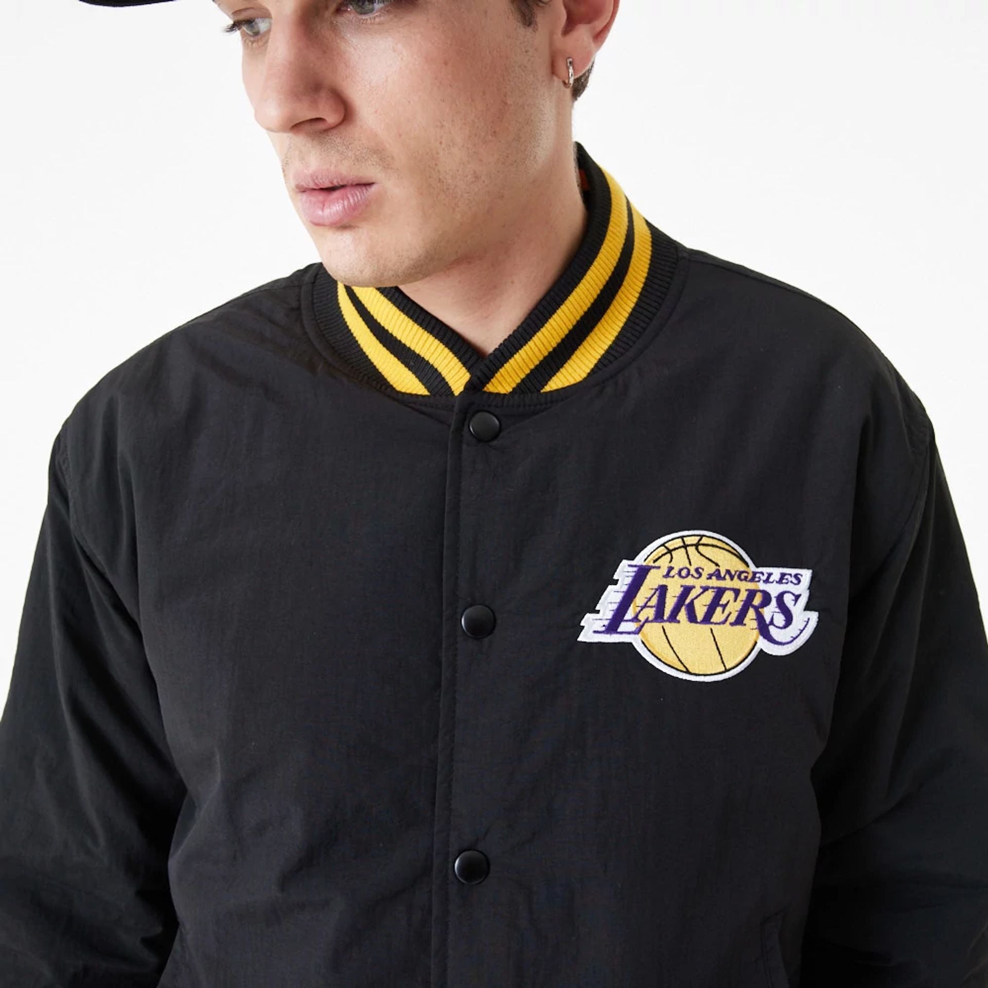 The Male model is wearing LA Lakers Team Script Black Bomber Jacket 1