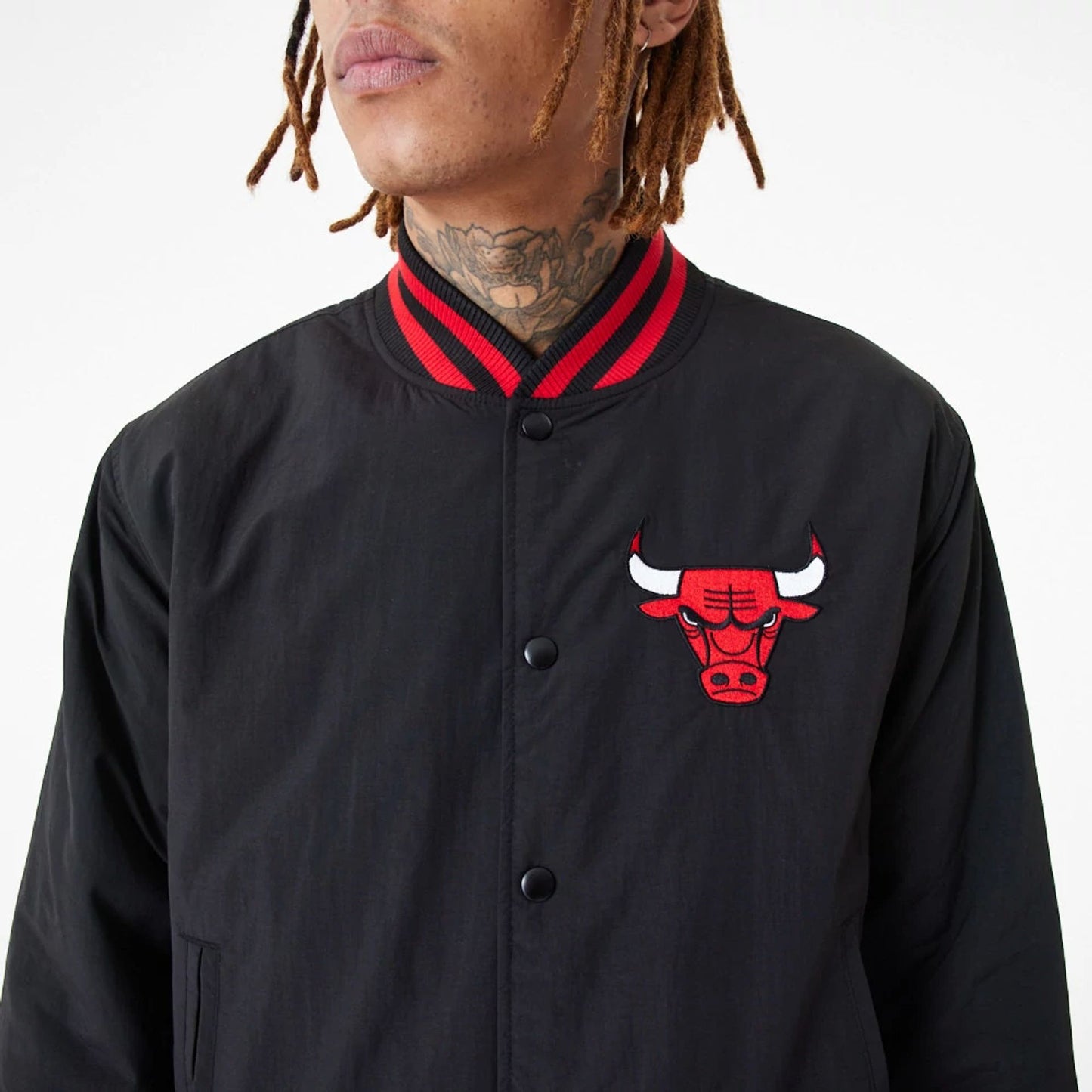 The Male model is wearing Chicago Bulls Team Script Black Bomber Jacket 1