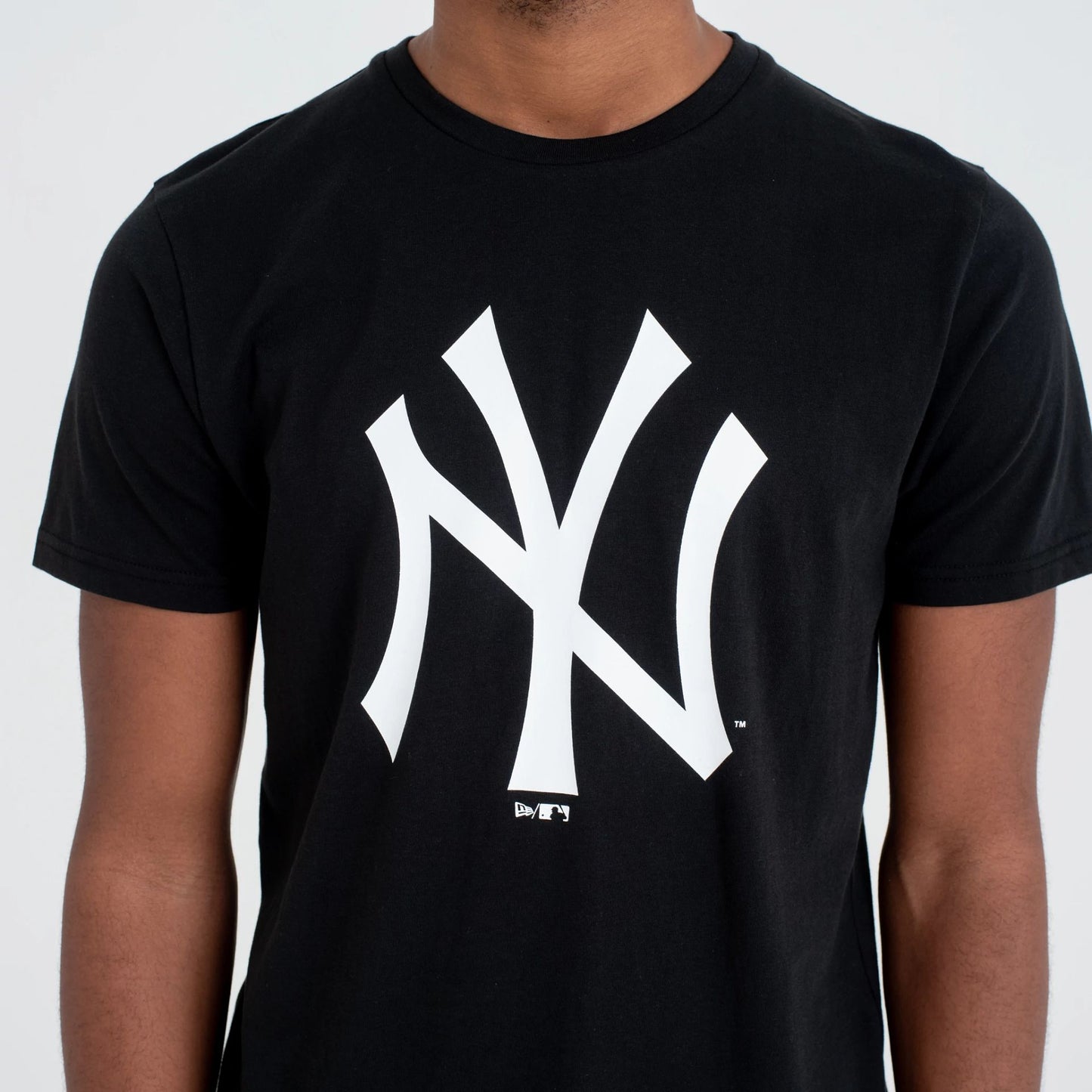 The Male model is wearing New York Yankees MLB Regular Black T-Shirt 4