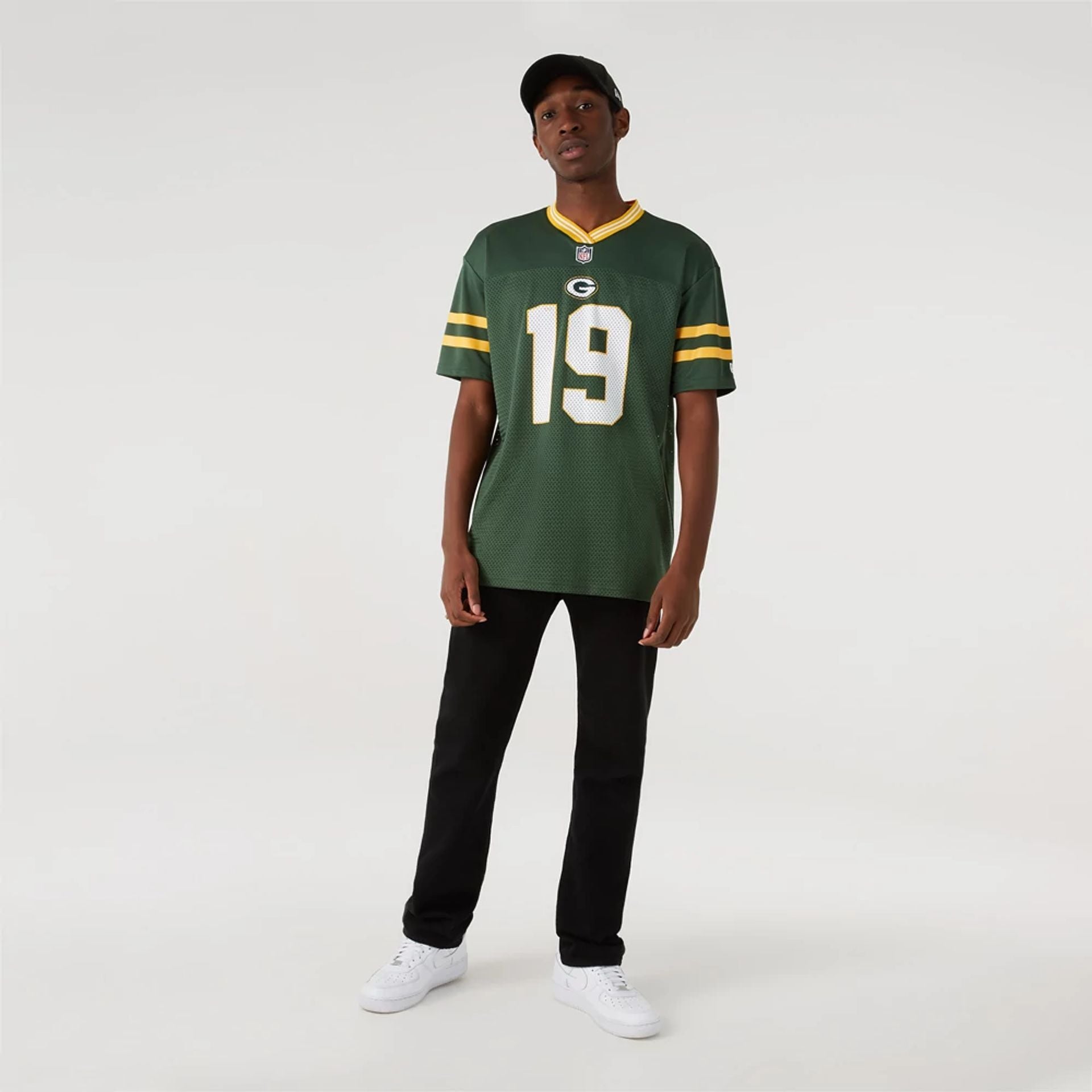 The Male model is wearing Green Bay Packers NFL Dark Green Mesh T-Shirt 5