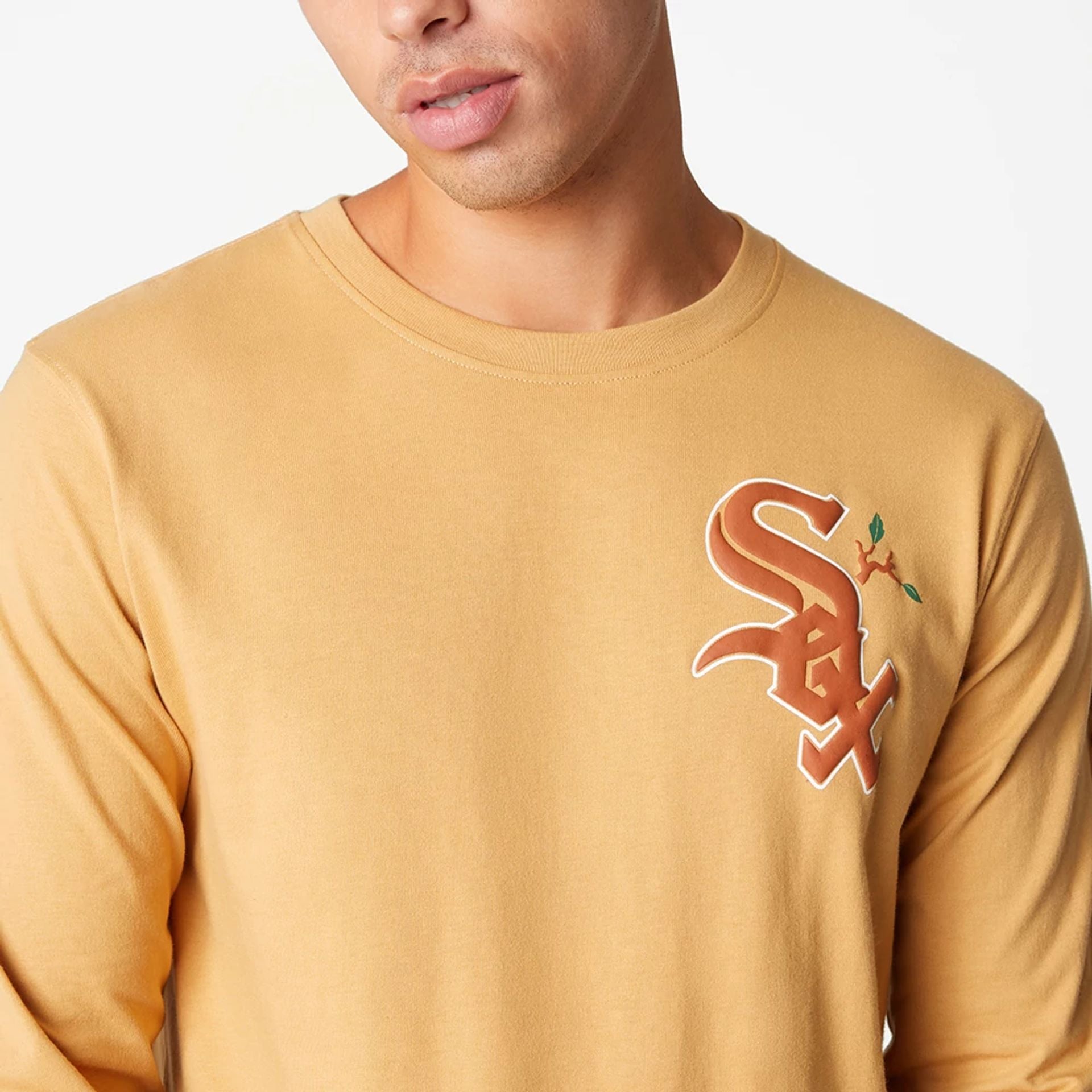 The Male model is wearing Chicago White Sox Camp Beige Long Sleeve T-Shirt 5