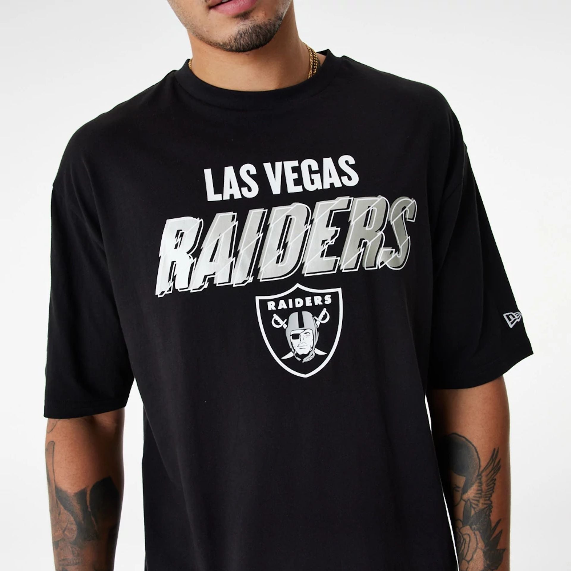 The Male model is wearing Las Vegas Raiders NFL Script Graphic Black Oversized T-Shirt 2