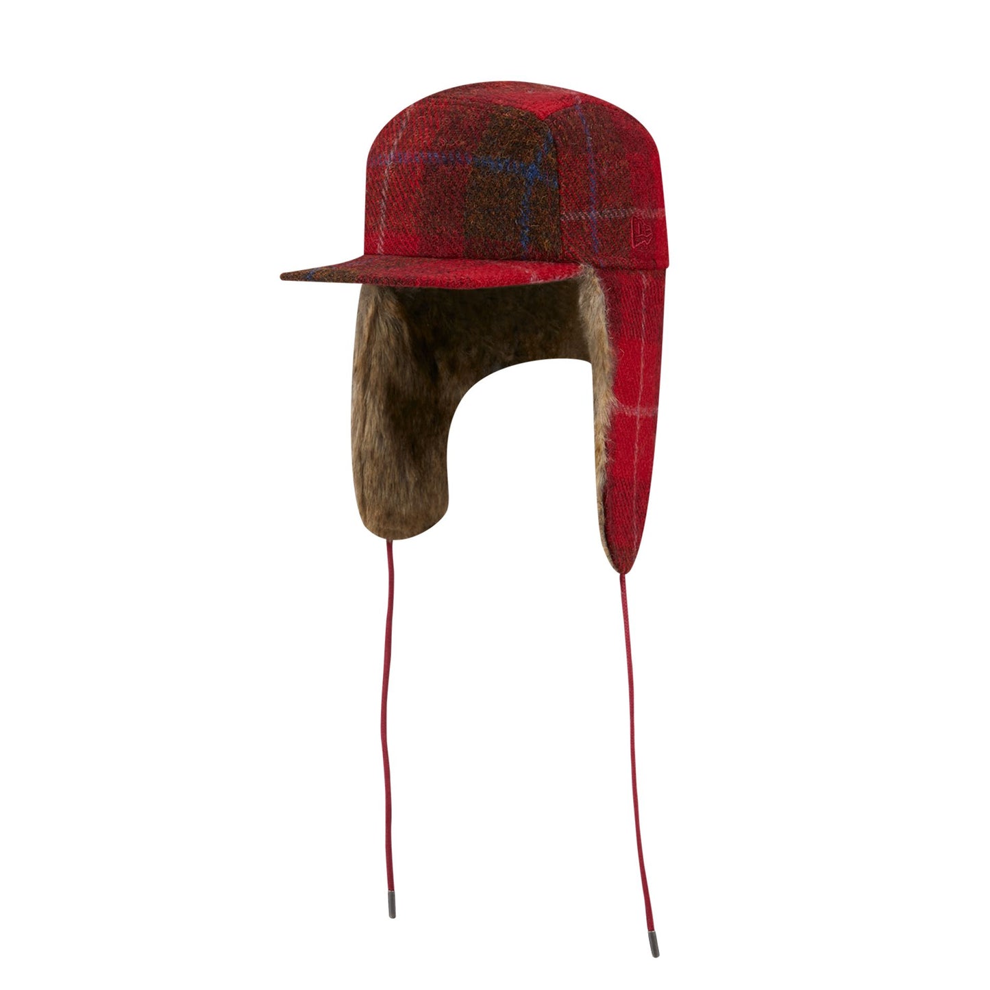 This is a Harris Tweed Red Dogear Camper Cap 7