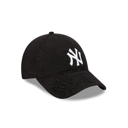 This is a New York Yankees Teddy Black 9FORTY Adjustable Cap 3