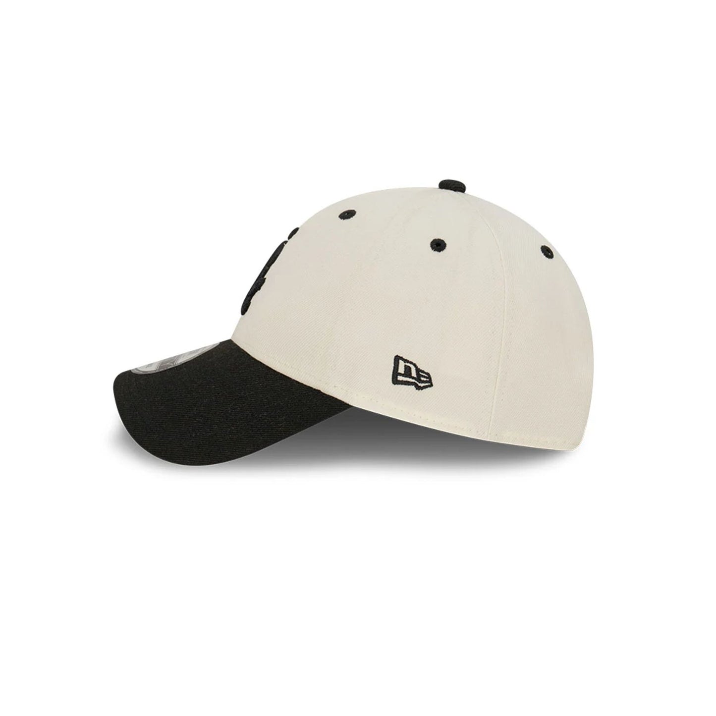 This is a Chicago White Sox 2Tone White 9FORTY Adjustable Cap 5