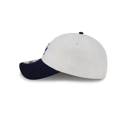 This is a LA Dodgers Leather Strap Chrome White 9TWENTY Adjustable Cap 6