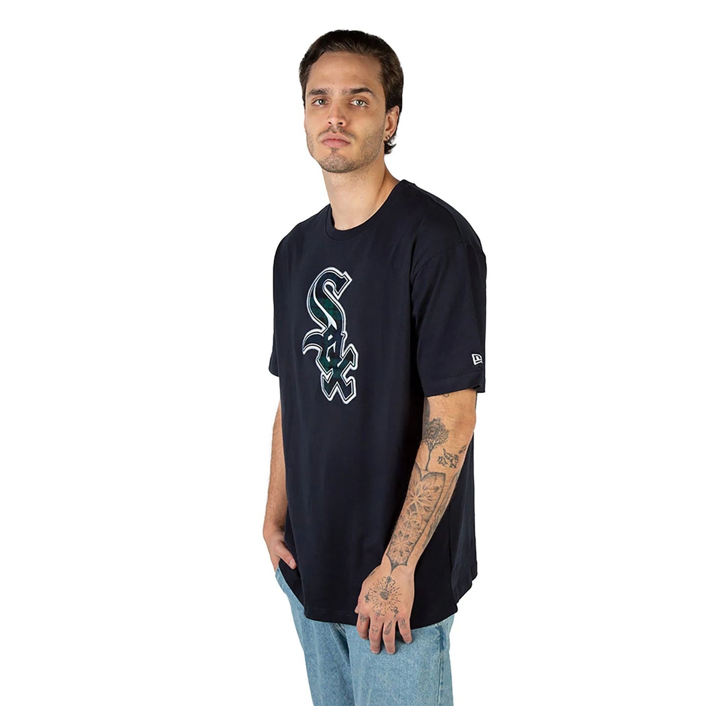 The Male model is wearing Chicago White Sox Black Watch Tartan Navy T-Shirt 3