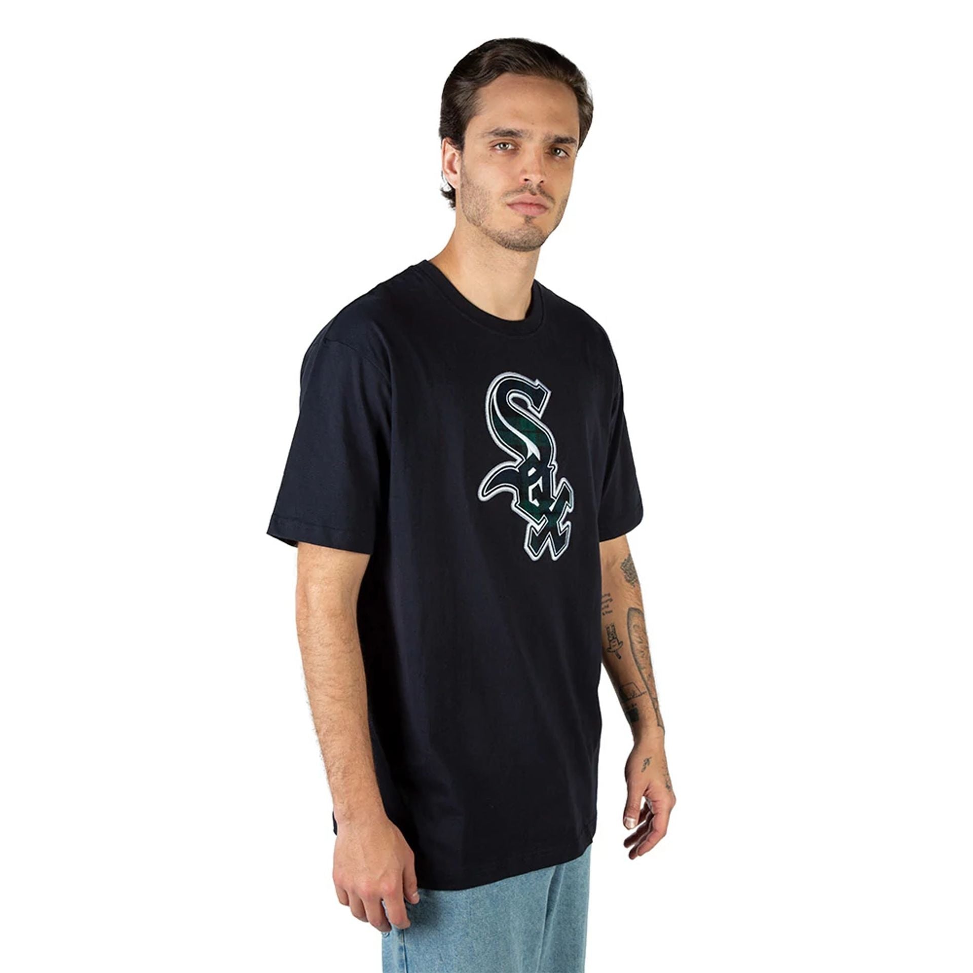 The Male model is wearing Chicago White Sox Black Watch Tartan Navy T-Shirt 9